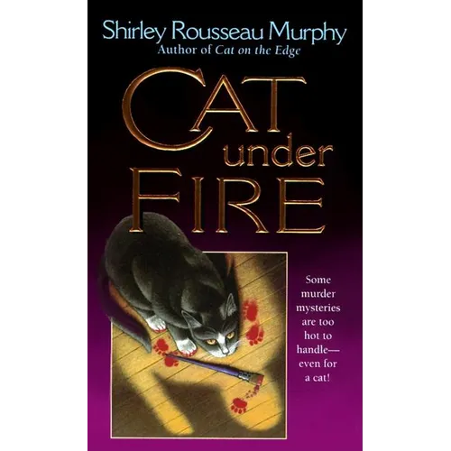 Cat Under Fire: A Joe Grey Mystery - Paperback