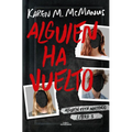 Alguien Ha Vuelto / One of Us Is Back - Paperback